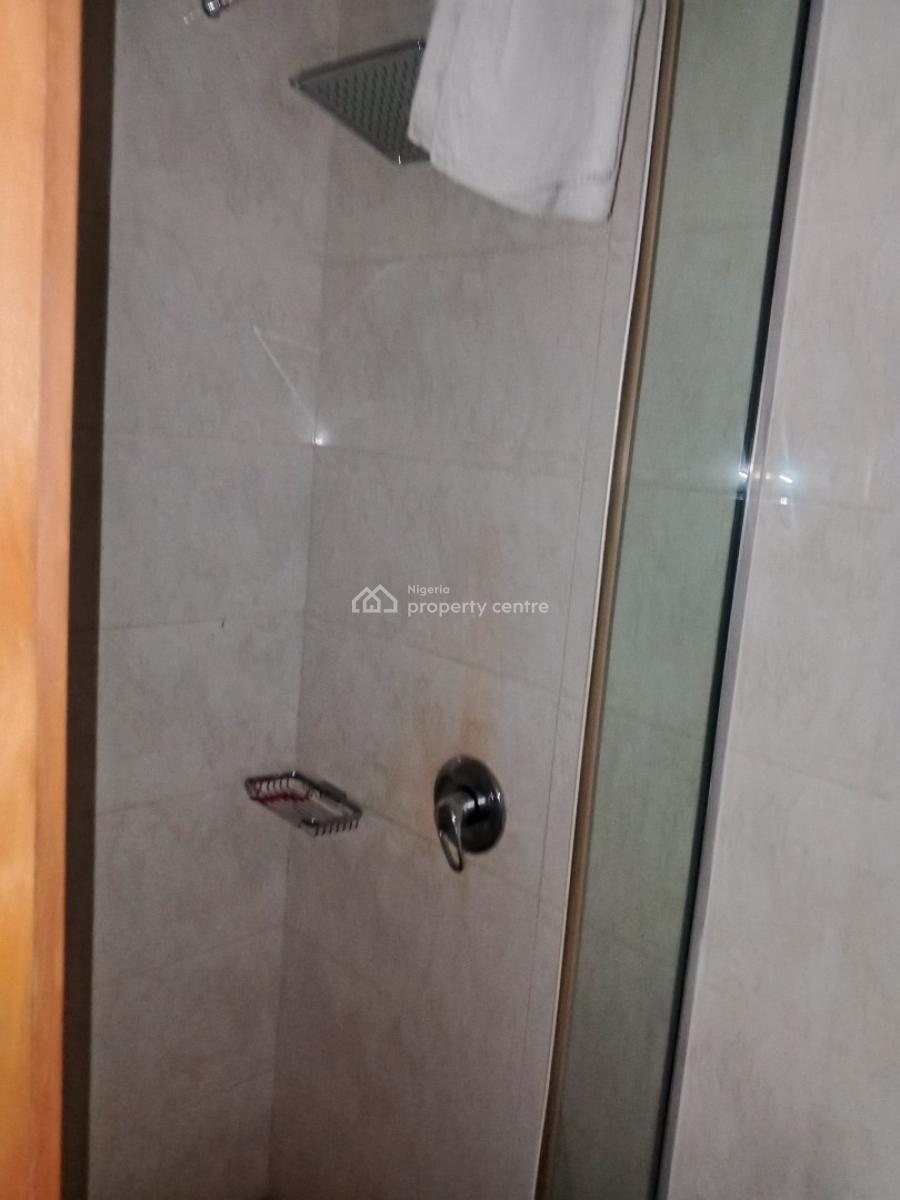3 Bedrooms Tastefully Finished Fully Furnished 1st Floor Flat, Ologolo, By Dominion Plaza, Lekki Expressway, Lekki, Lagos, Flat / Apartment for Rent