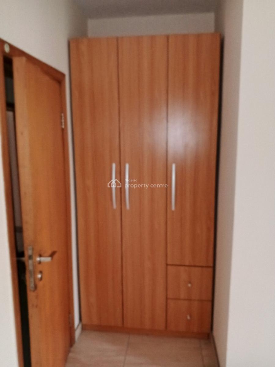 3 Bedrooms Tastefully Finished Fully Furnished 1st Floor Flat, Ologolo, By Dominion Plaza, Lekki Expressway, Lekki, Lagos, Flat / Apartment for Rent