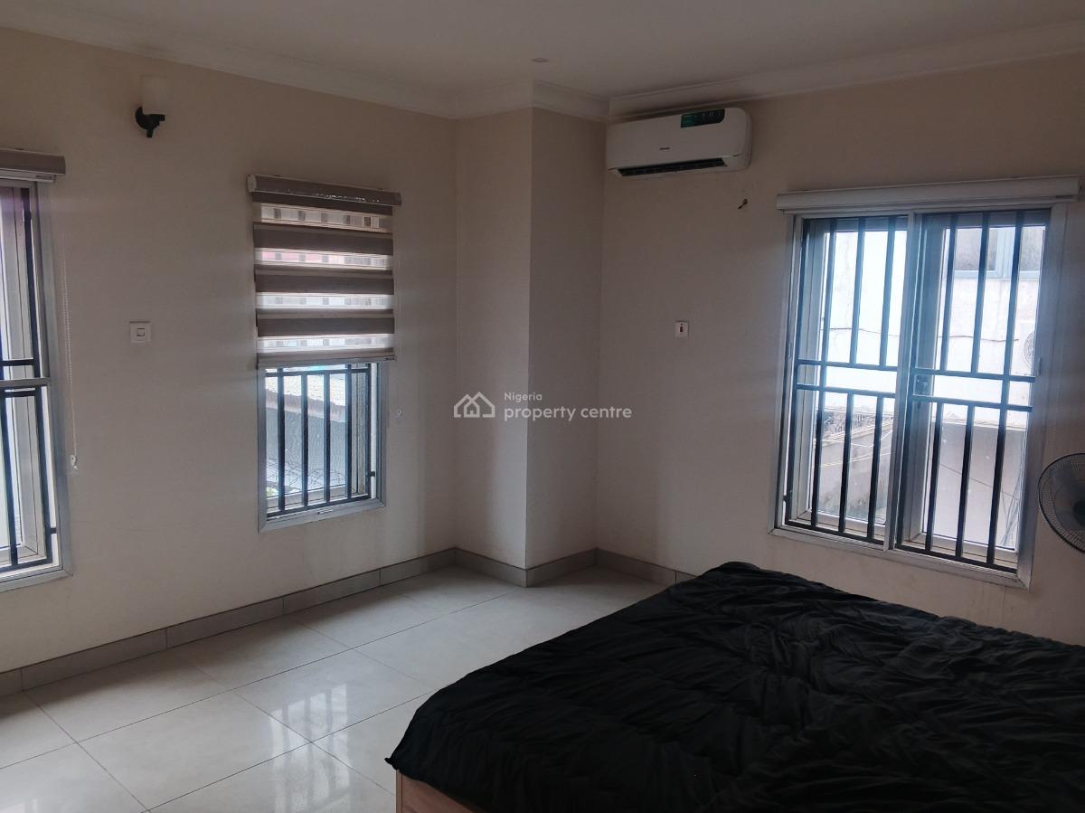 3 Bedrooms Tastefully Finished Fully Furnished 1st Floor Flat, Ologolo, By Dominion Plaza, Lekki Expressway, Lekki, Lagos, Flat / Apartment for Rent