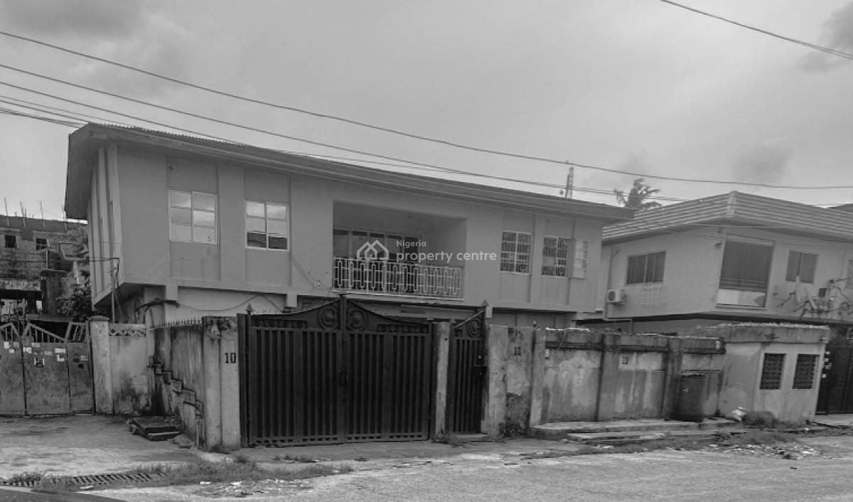 a Fully Detached Duplex with Bq, Modupe Estate, Fola Agoro, Yaba, Lagos, Detached Duplex for Sale