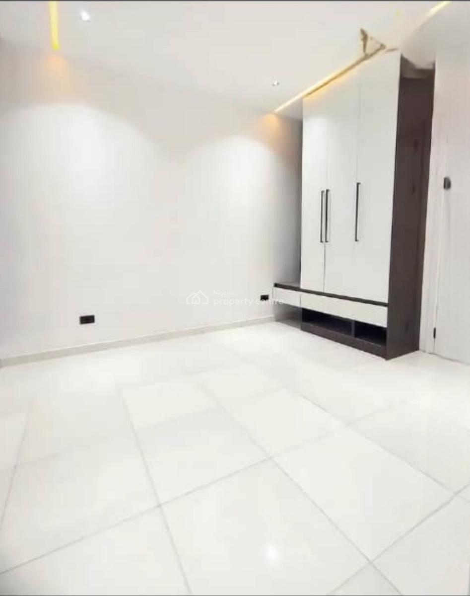 Luxury and Spacious 2 Bedroom Apartment with Pool, Gym and Elevator, Oniru, Victoria Island (vi), Lagos, Block of Flats for Sale