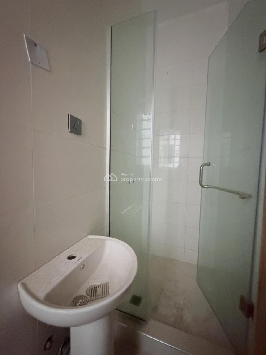 Exquisite 5-bedroom Semi-detached Duplex with Bq, Gra, Ogudu, Lagos, Semi-detached Duplex for Sale
