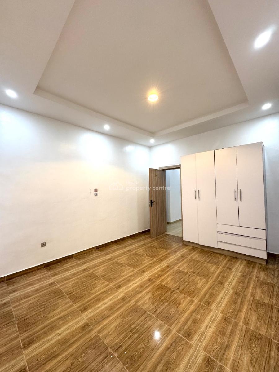 𝐖𝐄𝐋𝐋 𝐌𝐀𝐈𝐍𝐓𝐀𝐈𝐍𝐄𝐃 3 𝐁𝐄𝐃𝐑𝐎𝐎𝐌 𝐓𝐄𝐑𝐑𝐀𝐂𝐄, Orchid, Lekki, Lekki Phase 2, Lekki, Lagos, Terraced Duplex for Rent