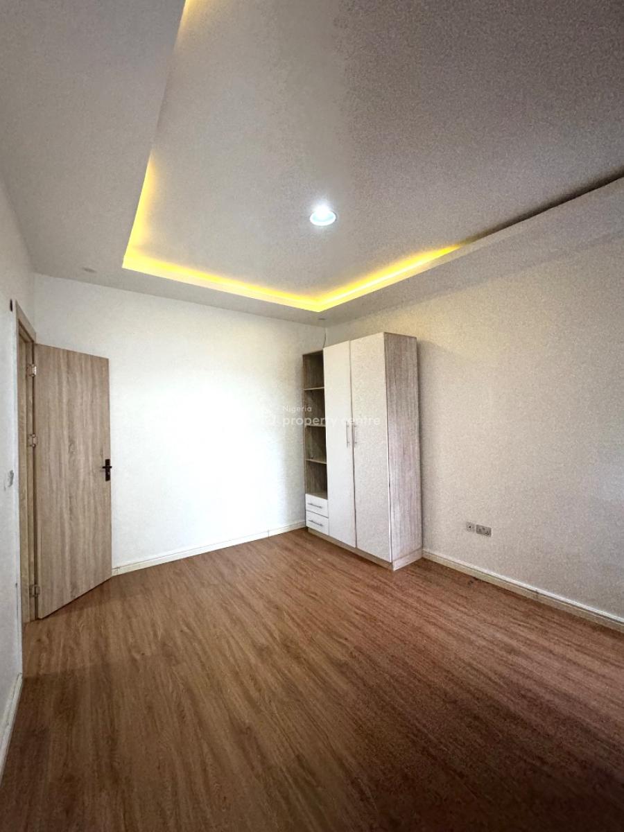 𝐖𝐄𝐋𝐋 𝐌𝐀𝐈𝐍𝐓𝐀𝐈𝐍𝐄𝐃 3 𝐁𝐄𝐃𝐑𝐎𝐎𝐌 𝐓𝐄𝐑𝐑𝐀𝐂𝐄, Orchid, Lekki, Lekki Phase 2, Lekki, Lagos, Terraced Duplex for Rent