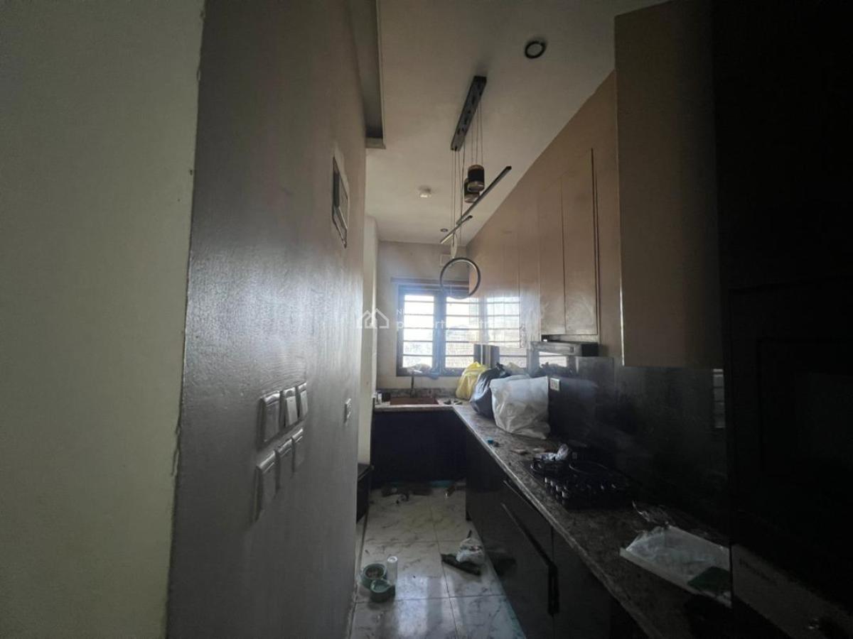 2 Bedroom Penthouse with Elevator, Ologolo, Ologolo, Lekki, Lagos, House for Rent