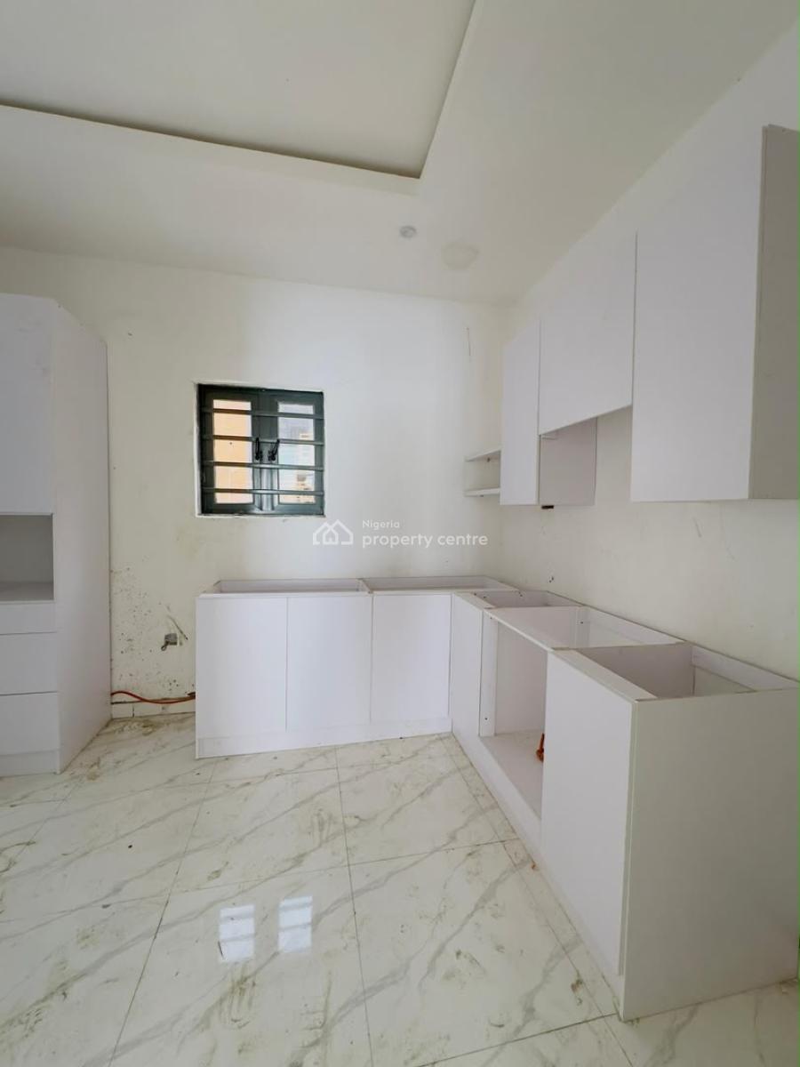 Newly Built 3 Bedroom Apartment with Bq, Gbagada, Lagos, Flat / Apartment for Sale