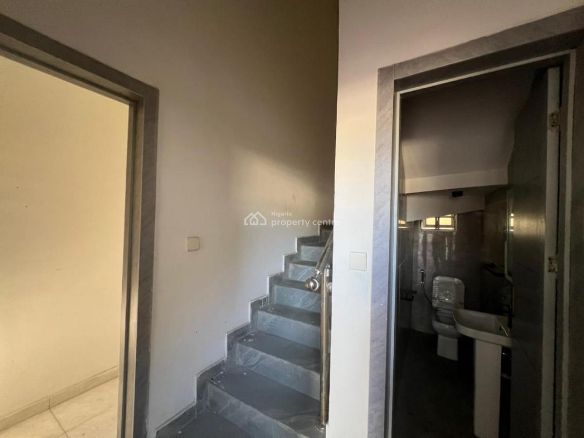 3 Bedroom Terrace Duplex, Ologolo, Lekki, Lagos, Terraced Duplex for Rent