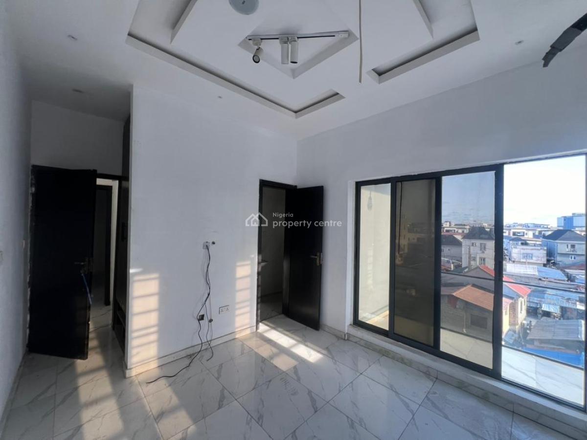 2 Bedroom Apartment, Ologolo, Lekki, Lagos, Flat / Apartment for Sale