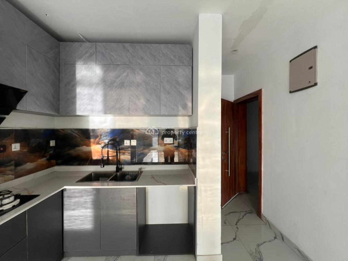 2 Bedroom Apartment, Ologolo, Lekki, Lagos, Flat / Apartment for Sale