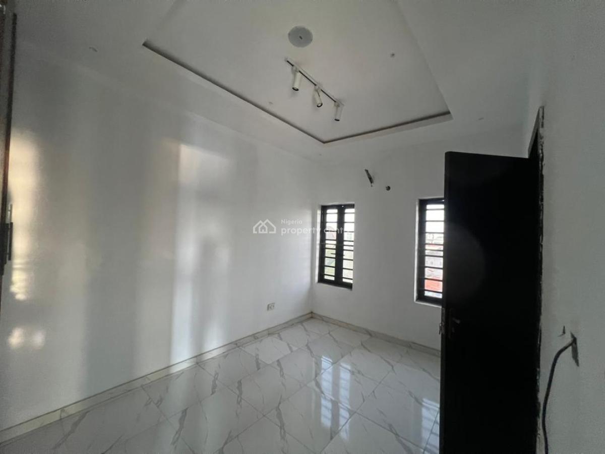 2 Bedroom Apartment, Ologolo, Lekki, Lagos, Flat / Apartment for Sale