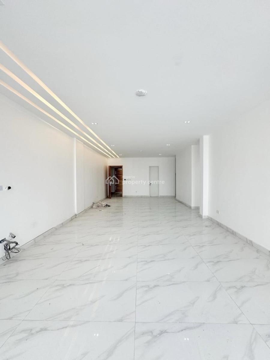 Fully Serviced Apartments with Bq, Gym & Rooftop Pool, Lekki Phase 1, Lekki, Lagos, Block of Flats for Sale