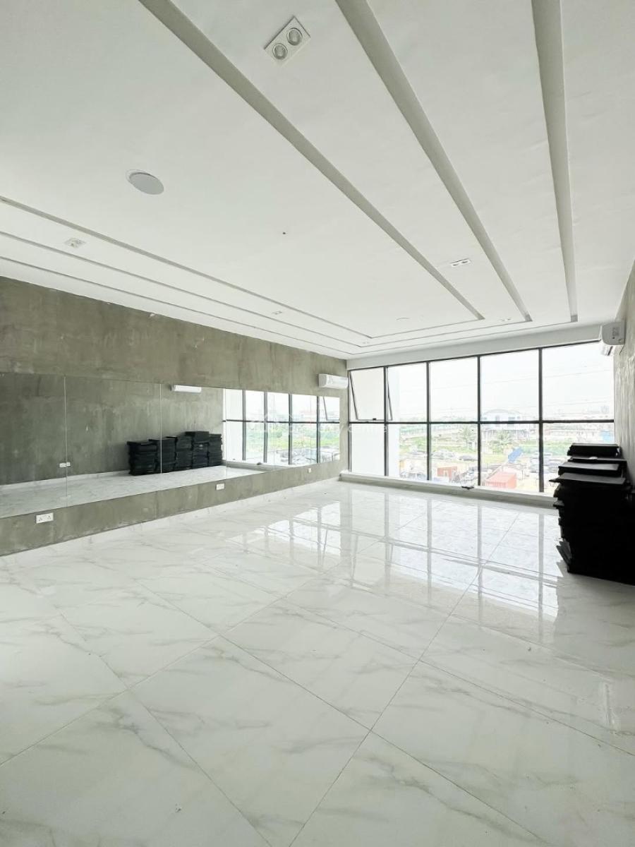 Fully Serviced Apartments with Bq, Gym & Rooftop Pool, Lekki Phase 1, Lekki, Lagos, Block of Flats for Sale
