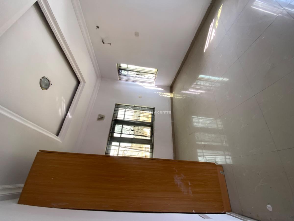 Stunning and Spacious 3bedroom Flat, Royal View Estate, Ikota, Lekki, Lagos, House for Rent