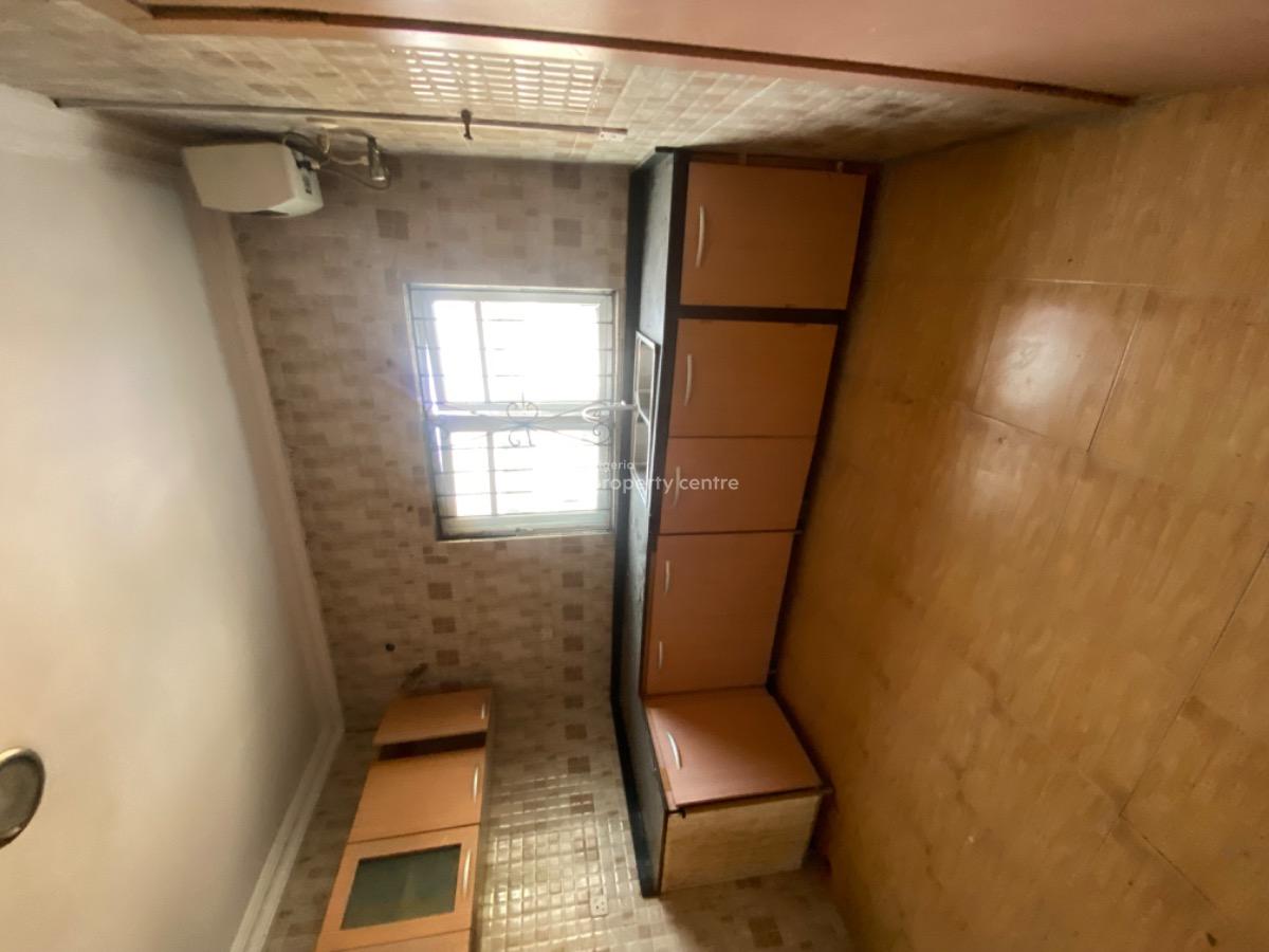 Stunning and Spacious 3bedroom Flat, Royal View Estate, Ikota, Lekki, Lagos, House for Rent