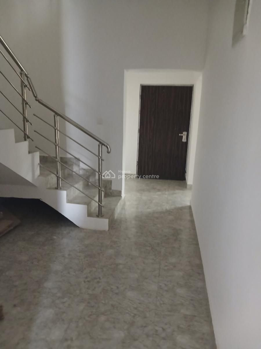 Very Good Spacious 4-bedroom Terrace + 1 Bq, Kado, Abuja, Terraced Duplex for Rent