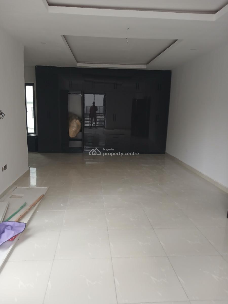 Very Good Spacious 4-bedroom Terrace + 1 Bq, Kado, Abuja, Terraced Duplex for Rent