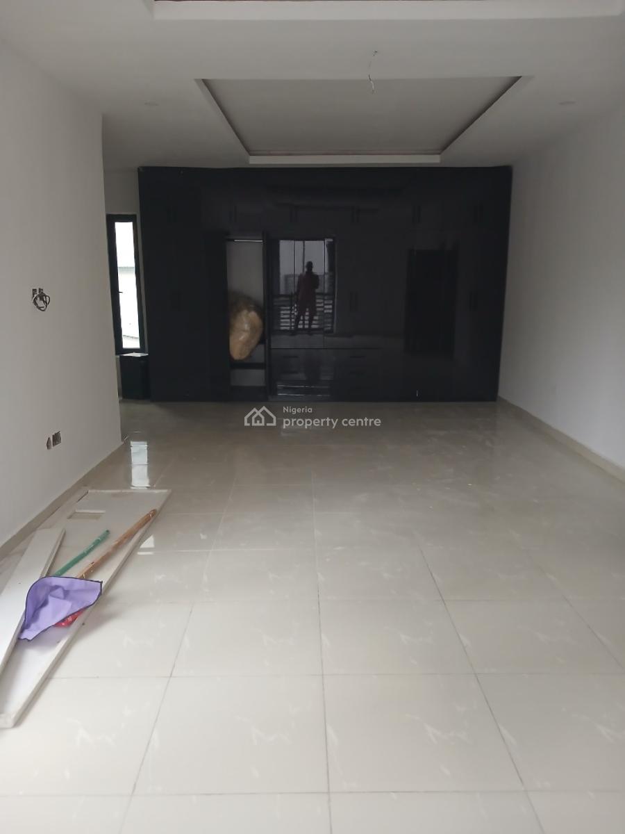 Very Good Spacious 4-bedroom Terrace + 1 Bq, Kado, Abuja, Terraced Duplex for Rent