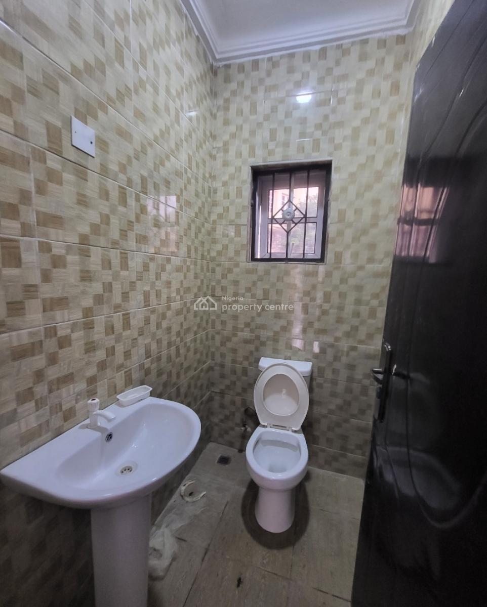 Luxurious Massive 2bedroom Flat, By American International School, Durumi, Abuja, Flat / Apartment for Rent