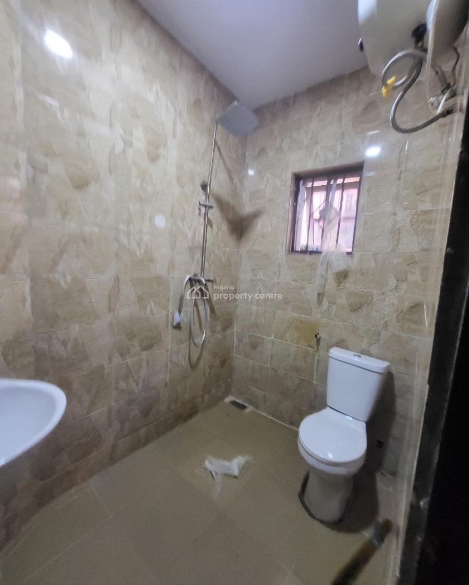 Luxurious Massive 2bedroom Flat, By American International School, Durumi, Abuja, Flat / Apartment for Rent