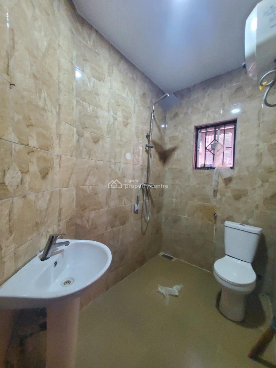 *superluxury 2bedroom Flat on The G-floor*, By American  Int’l  School, Durumi, Abuja, Flat / Apartment for Rent