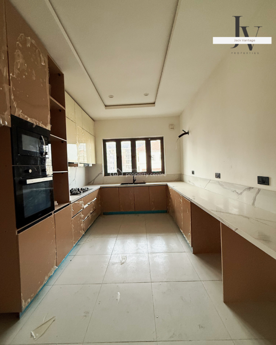 Brand New Contemporary 4-bedroom Maisonette with Bq, Lekki Phase 1, Lekki, Lagos, Flat / Apartment for Rent
