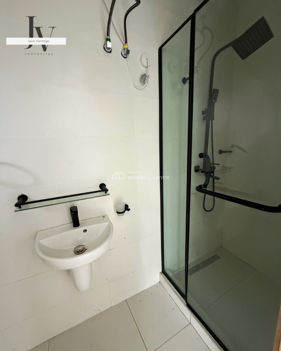 Brand New Contemporary 4-bedroom Maisonette with Bq, Lekki Phase 1, Lekki, Lagos, Flat / Apartment for Rent