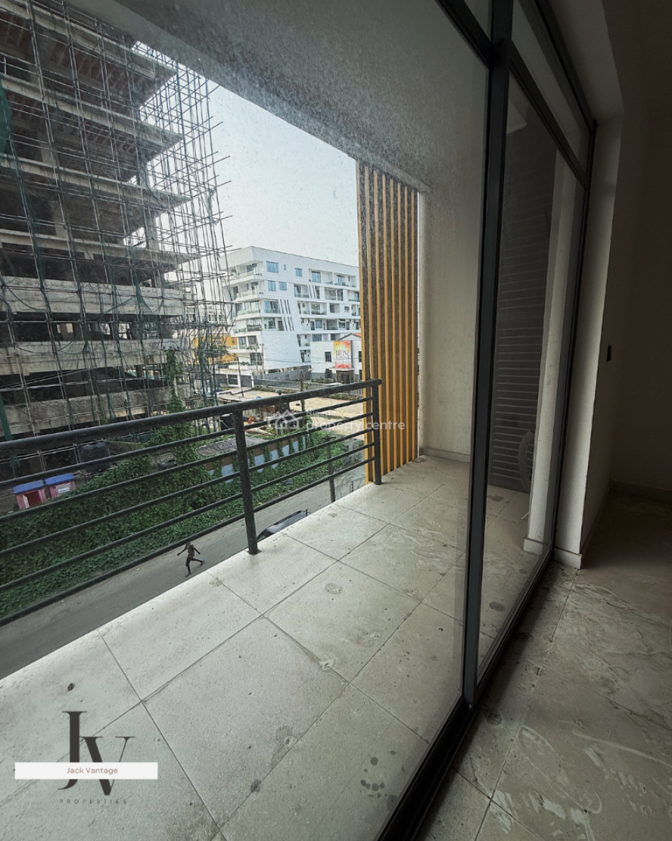 Brand New Contemporary 4-bedroom Maisonette with Bq, Lekki Phase 1, Lekki, Lagos, Flat / Apartment for Rent