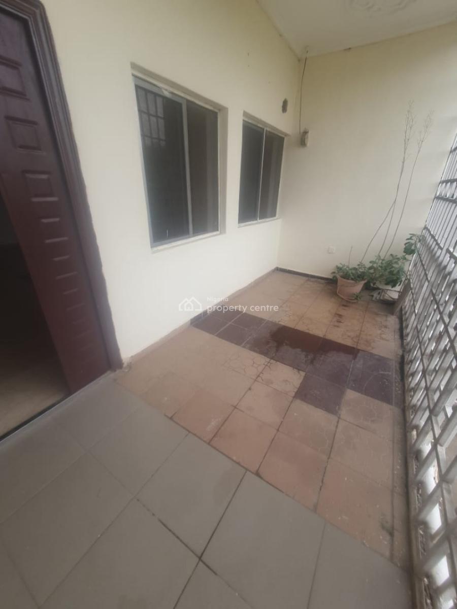 3 Bedroom Flat, Gwarinpa Main, Gwarinpa, Abuja, Block of Flats for Sale