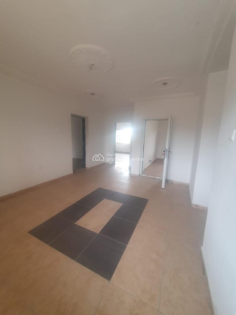 3 Bedroom Flat, Gwarinpa Main, Gwarinpa, Abuja, Block of Flats for Sale