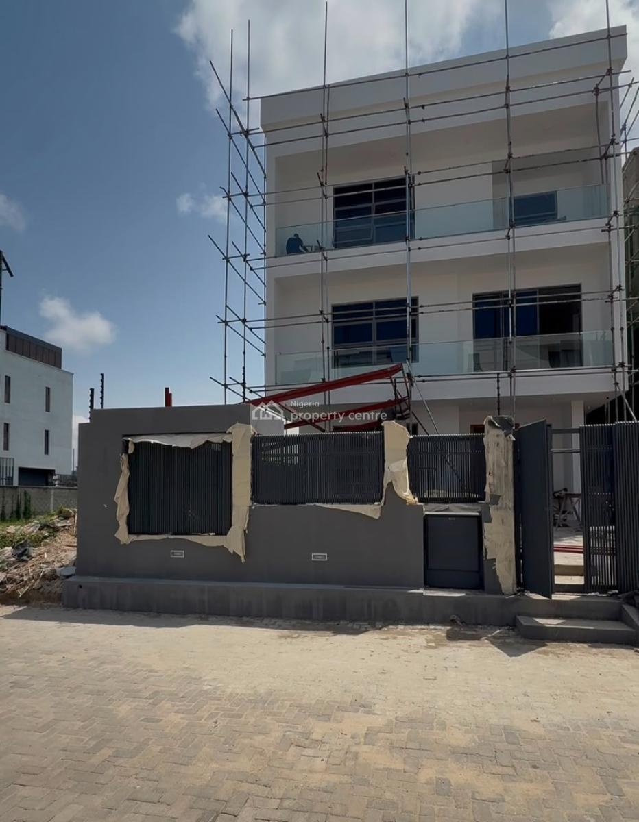 Has 5 Bedrooms 3 Living Rooms.a Study Room,ante Room,a Cinema,walk in, Mojisola, Ikoyi, Lagos, Detached Duplex for Sale