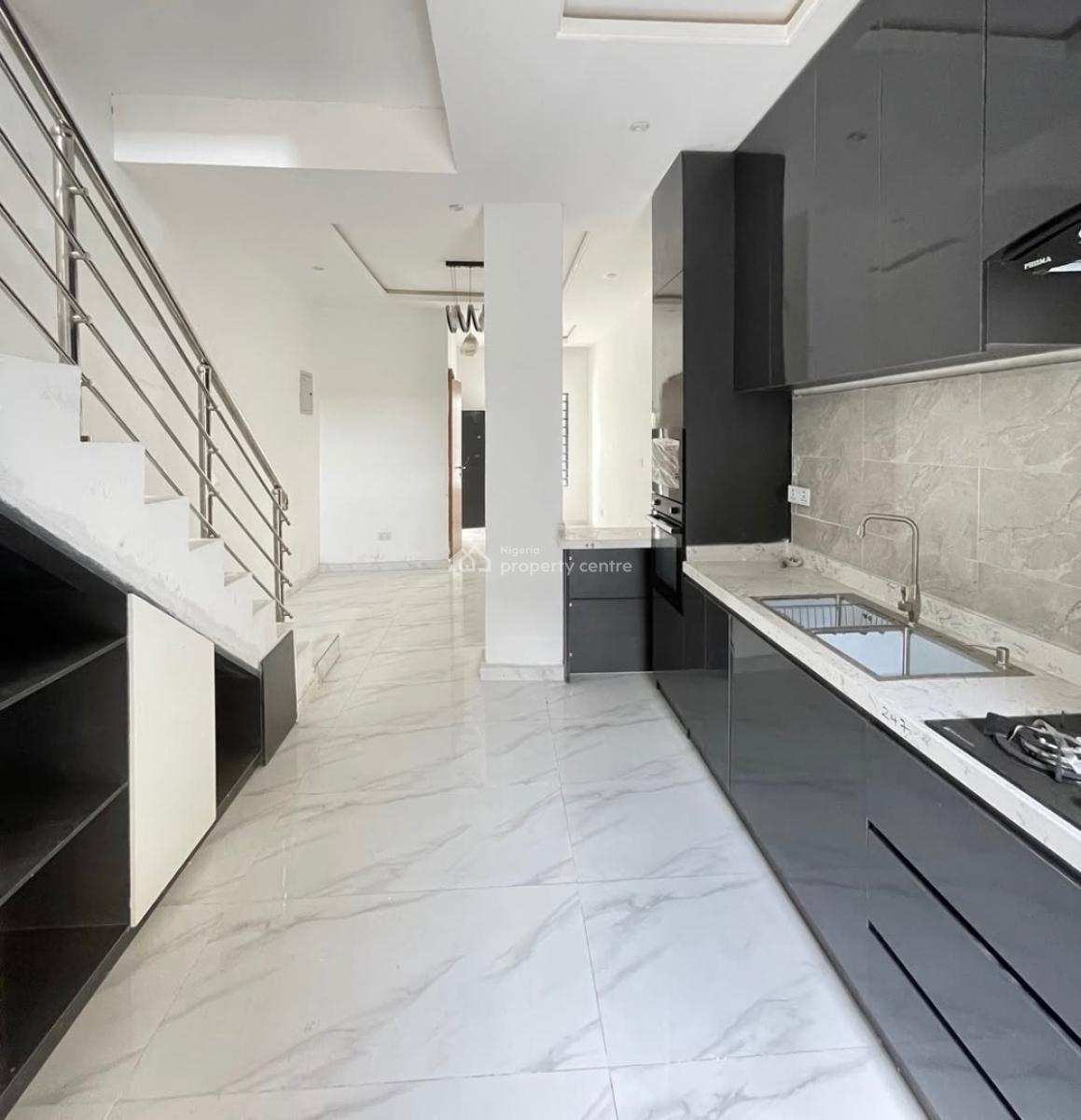 Lovely 2 Bedroom Terrace Duplex with Bq, Lekki Phase 1, Lekki Phase 1, Lekki, Lagos, Terraced Duplex for Sale