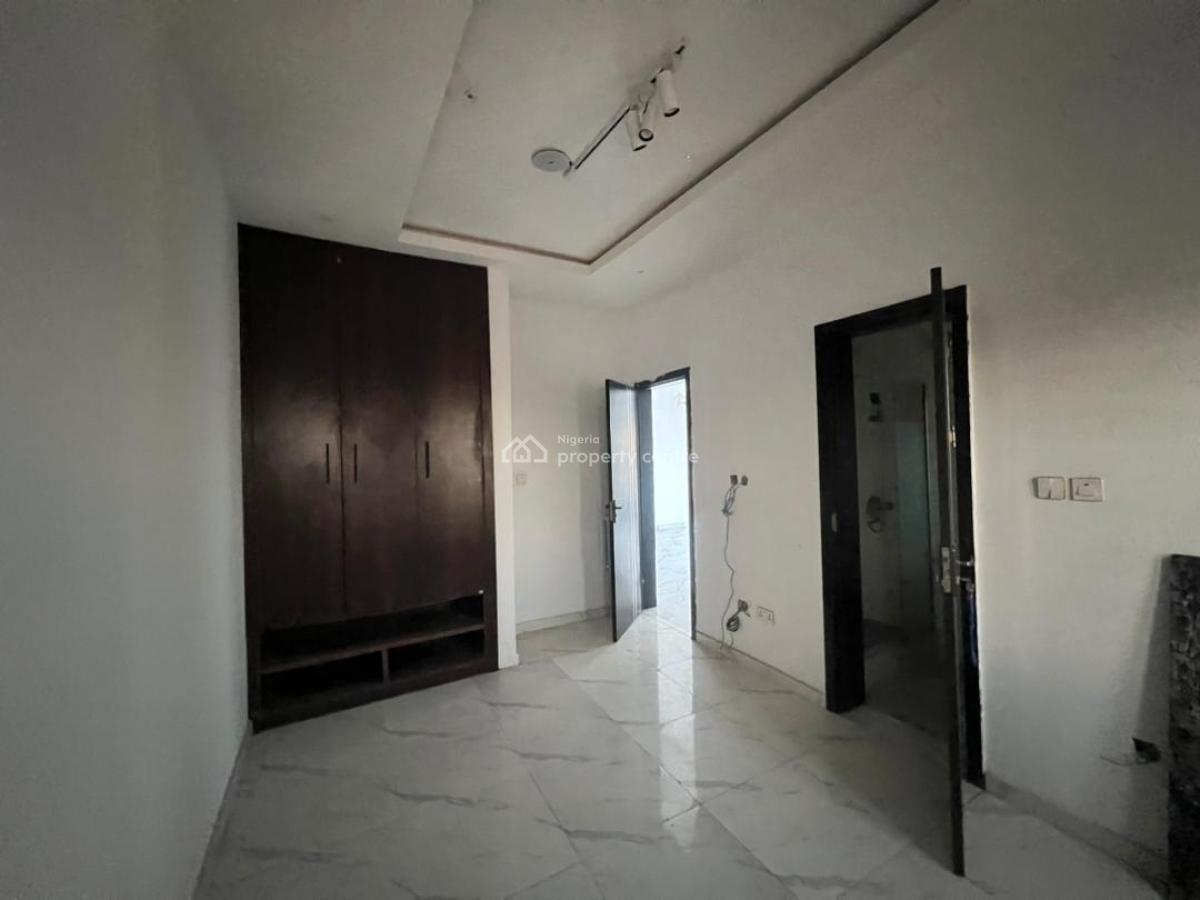 2 Bedroom Apartment, Ologolo, Ologolo, Lekki, Lagos, Flat / Apartment for Rent