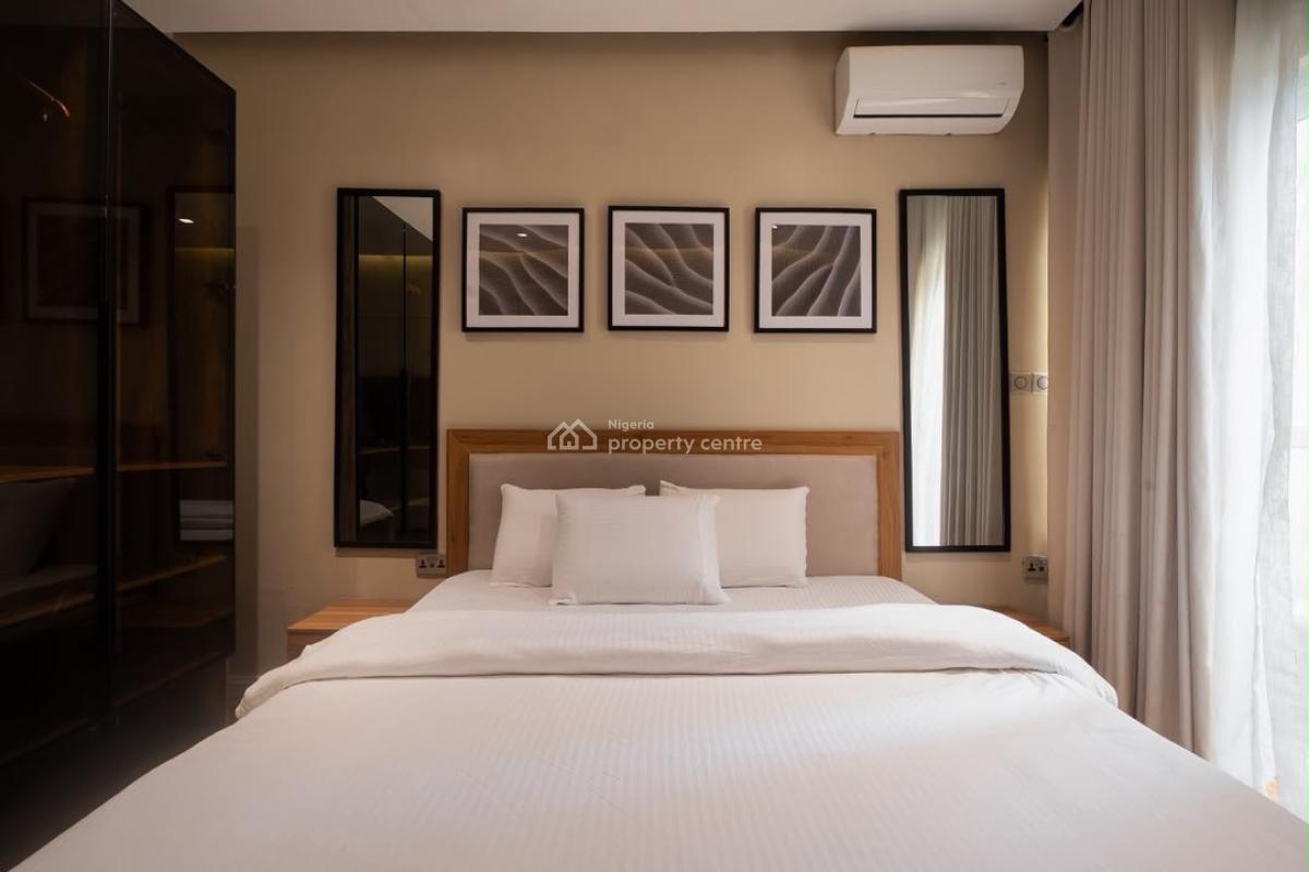 Luxury Three Bedroom with Ps5, Bathub and Other Amenities, Ikate, Lekki, Lagos, Flat / Apartment Short Let
