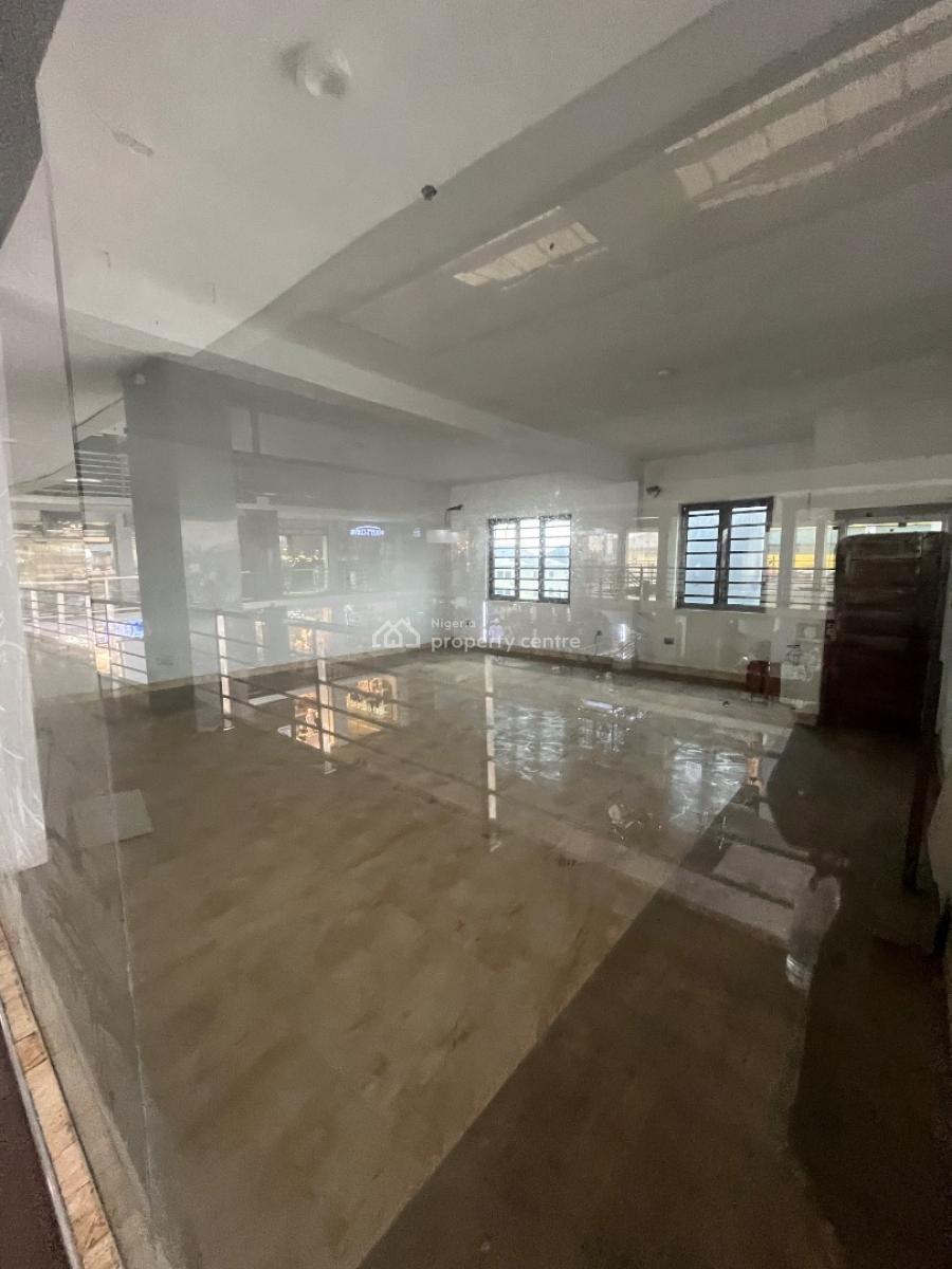 Big Shop Space with Large Display Close to The Expressway, Ikota, Lekki, Lagos, Plaza / Complex / Mall for Rent