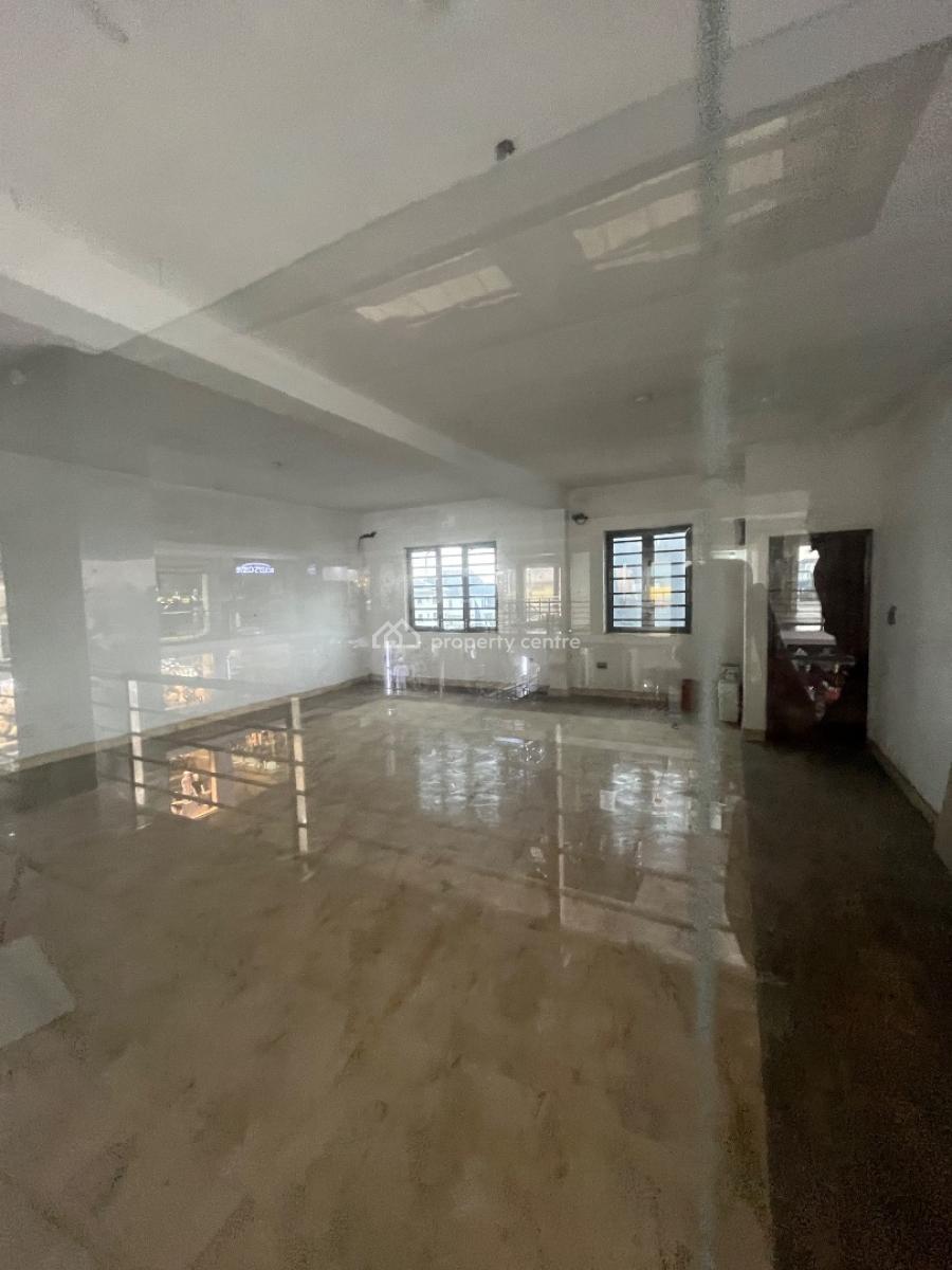 Big Shop Space with Large Display Close to The Expressway, Ikota, Lekki, Lagos, Plaza / Complex / Mall for Rent