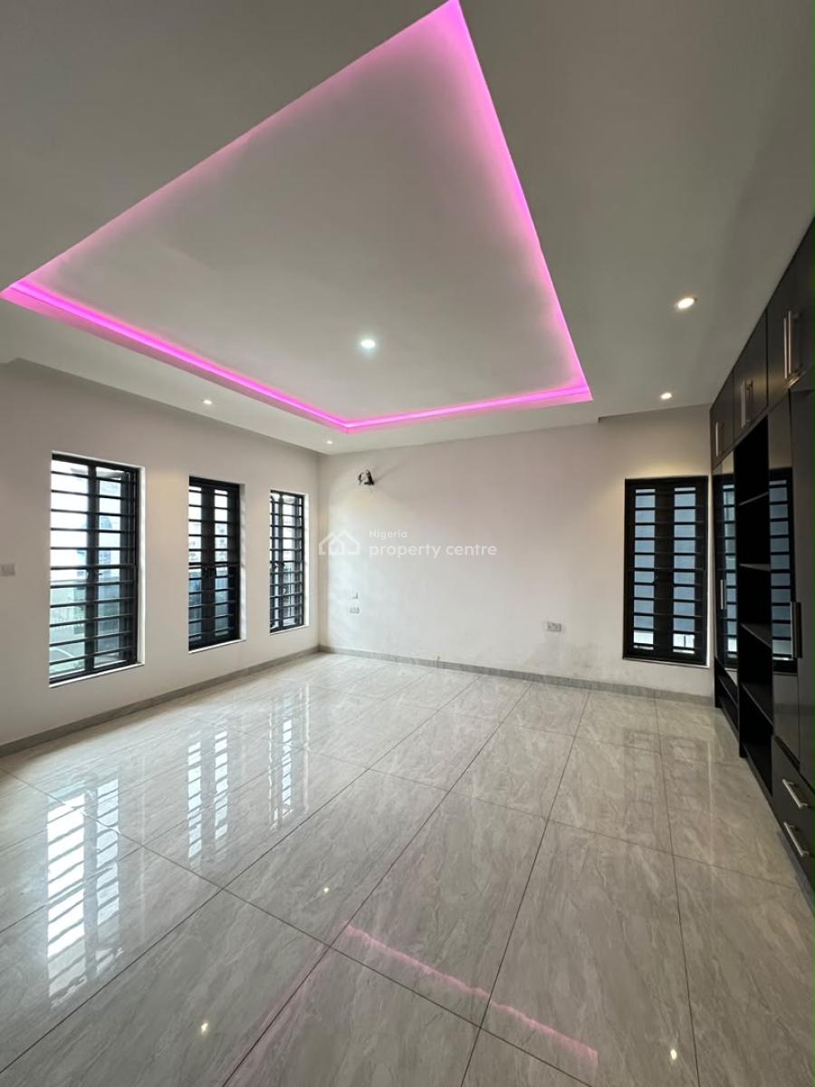 3 Bedroom Apartment at Ikate, Ikate, Lekki, Lagos, Flat / Apartment for Sale