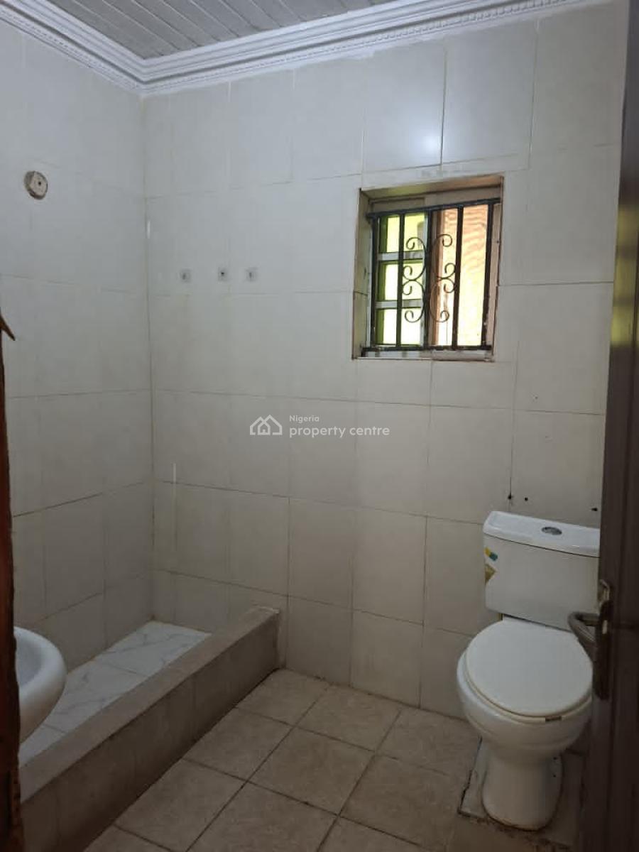 2 Bedroom Apartment Upstairs, Jakande  (lekki Concrete Road), Lekki, Lagos, Flat / Apartment for Rent