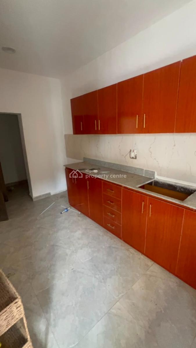 Nice 3 Beds Flat Apartment with Bq, Gilmore, Jahi, Abuja, Flat / Apartment for Rent
