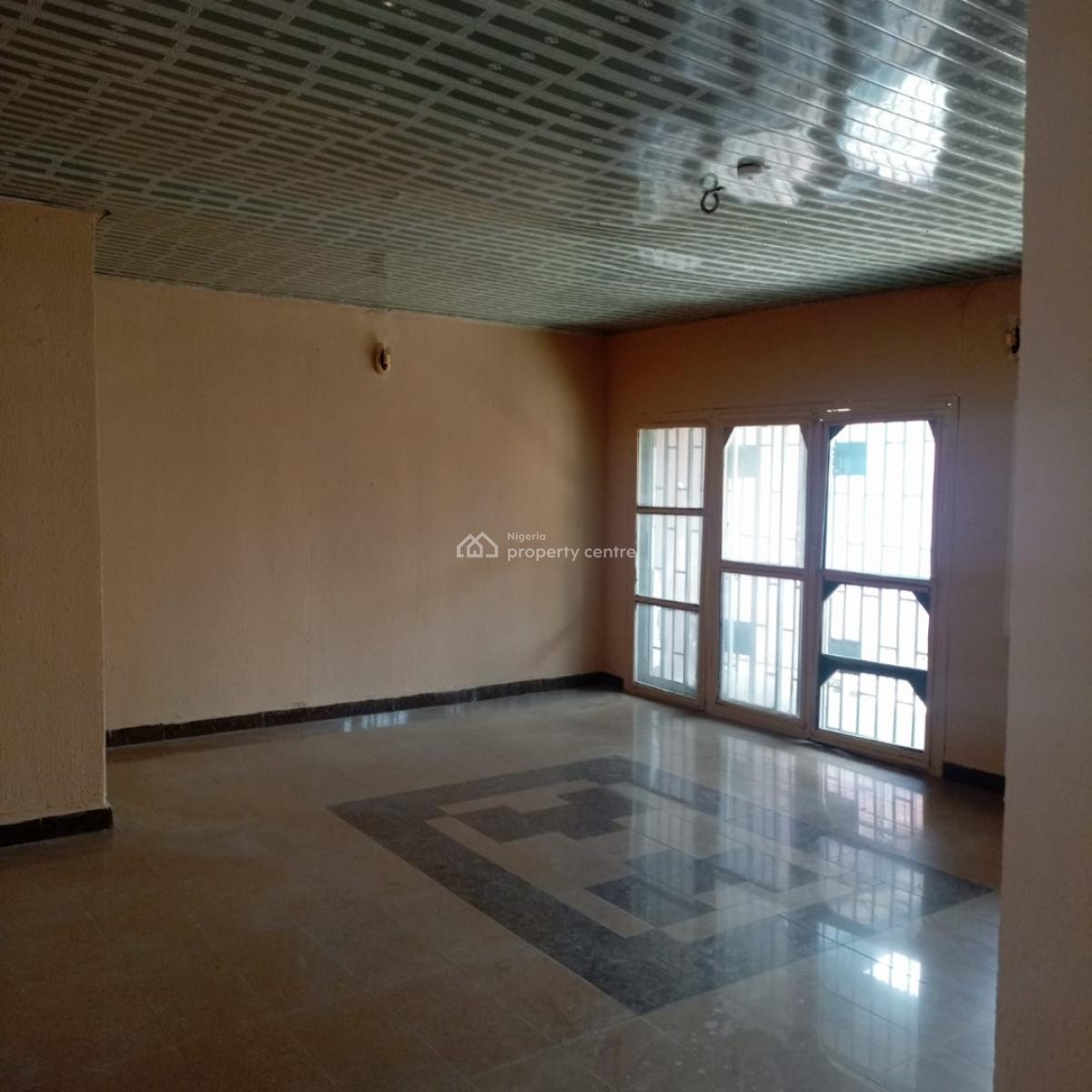 Newly Renovated 4bedroom Flat Upstairs in Surulere, Off Adekunle Kuye Street Surulere Lagos, Kilo, Surulere, Lagos, Flat / Apartment for Rent
