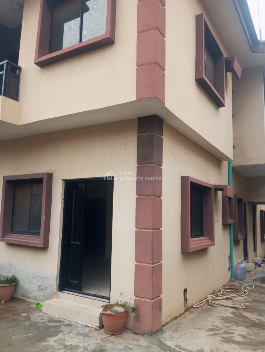 Well Renovated 3 Bedroom Flat with Spacious Kitchen, Gra Phase 2, Magodo, Lagos, Flat / Apartment for Rent