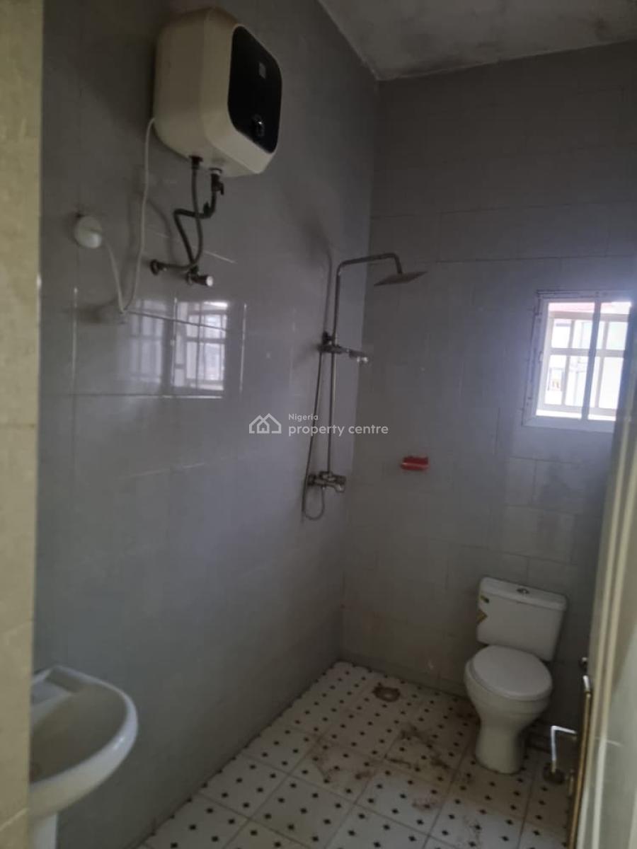 Beautiful Spacious 2 Bedroom Apartment, By Von, Lugbe District, Abuja, Flat / Apartment for Rent