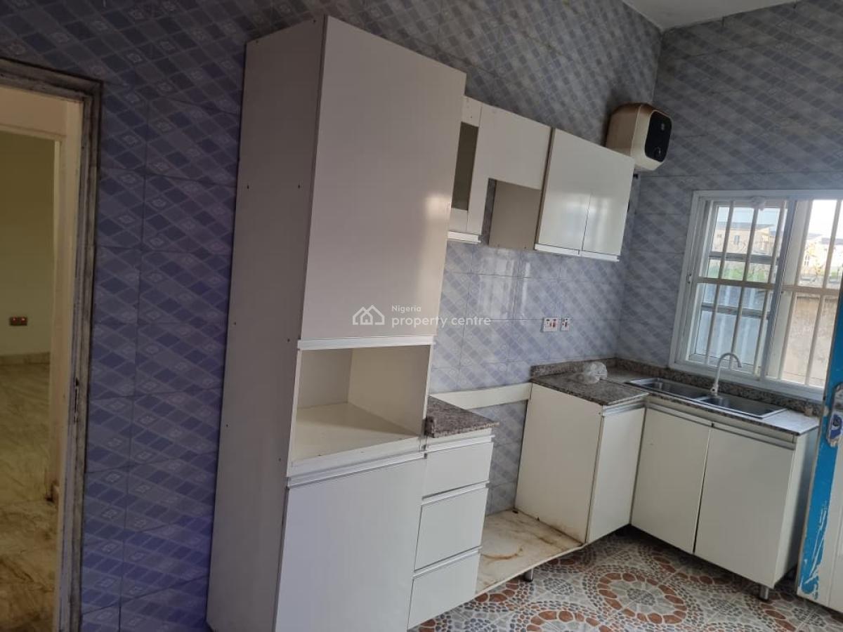 Beautiful Spacious 2 Bedroom Apartment, By Von, Lugbe District, Abuja, Flat / Apartment for Rent