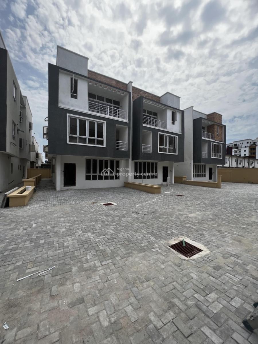 6 Bedrooms Fully Detached Duplex, Western Foreshore, Lekki Phase 2, Lekki, Lagos, Detached Duplex for Sale