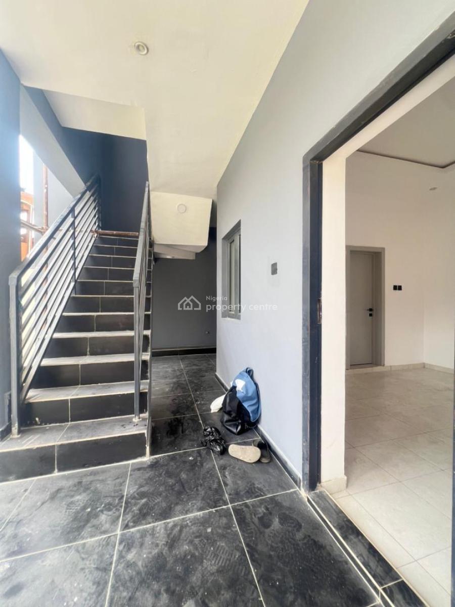 Newly Built 4-bedrooms Fully Fitted Terraced Duplex + Bq, Obanikoro, Obanikoro, Shomolu, Lagos, Semi-detached Duplex for Sale