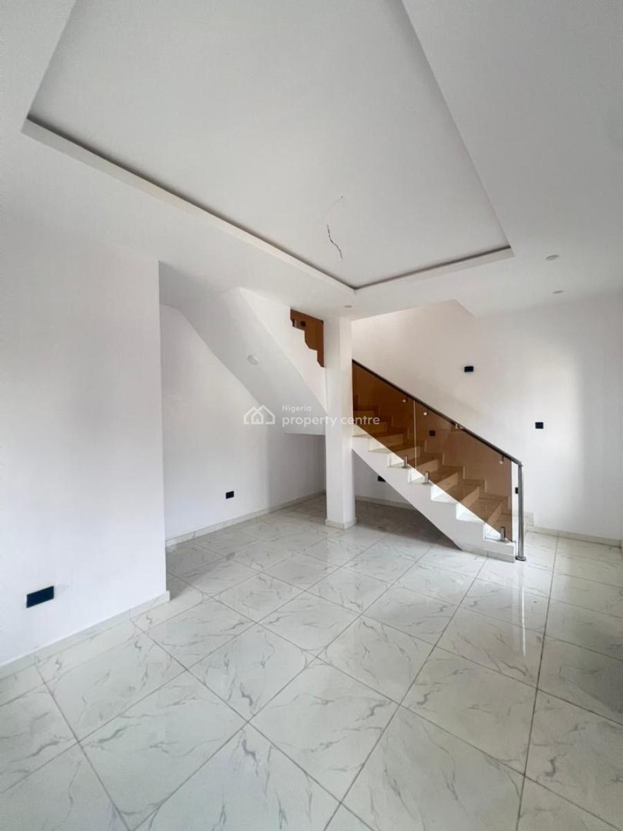 Newly Built 4-bedrooms Fully Fitted Terraced Duplex + Bq, Obanikoro, Obanikoro, Shomolu, Lagos, Semi-detached Duplex for Sale