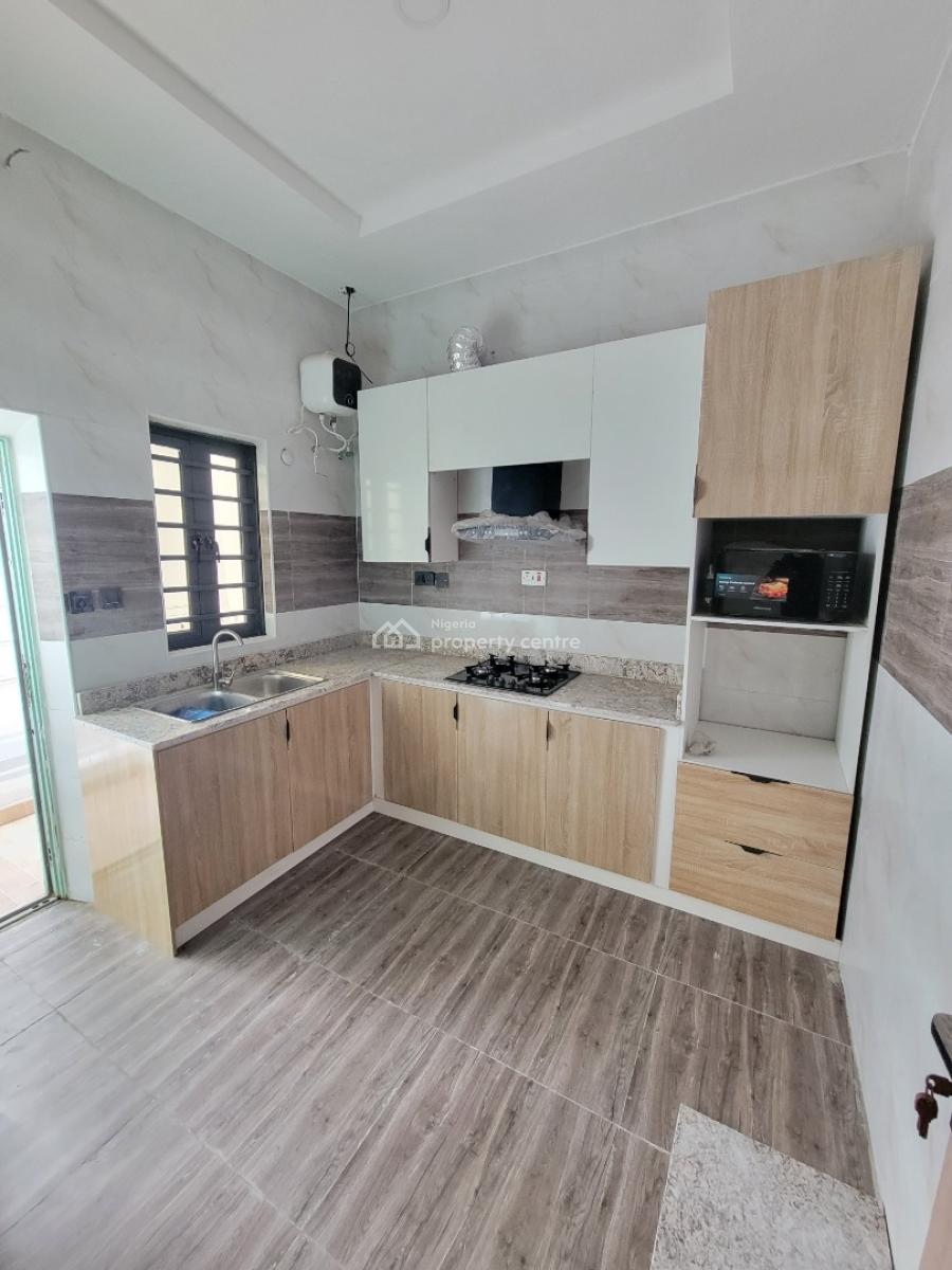Newly Built and Spacious 2-bedroom Apartment, Mobil Road, Ilaje, Ilaje, Ajah, Lagos, Flat / Apartment for Rent