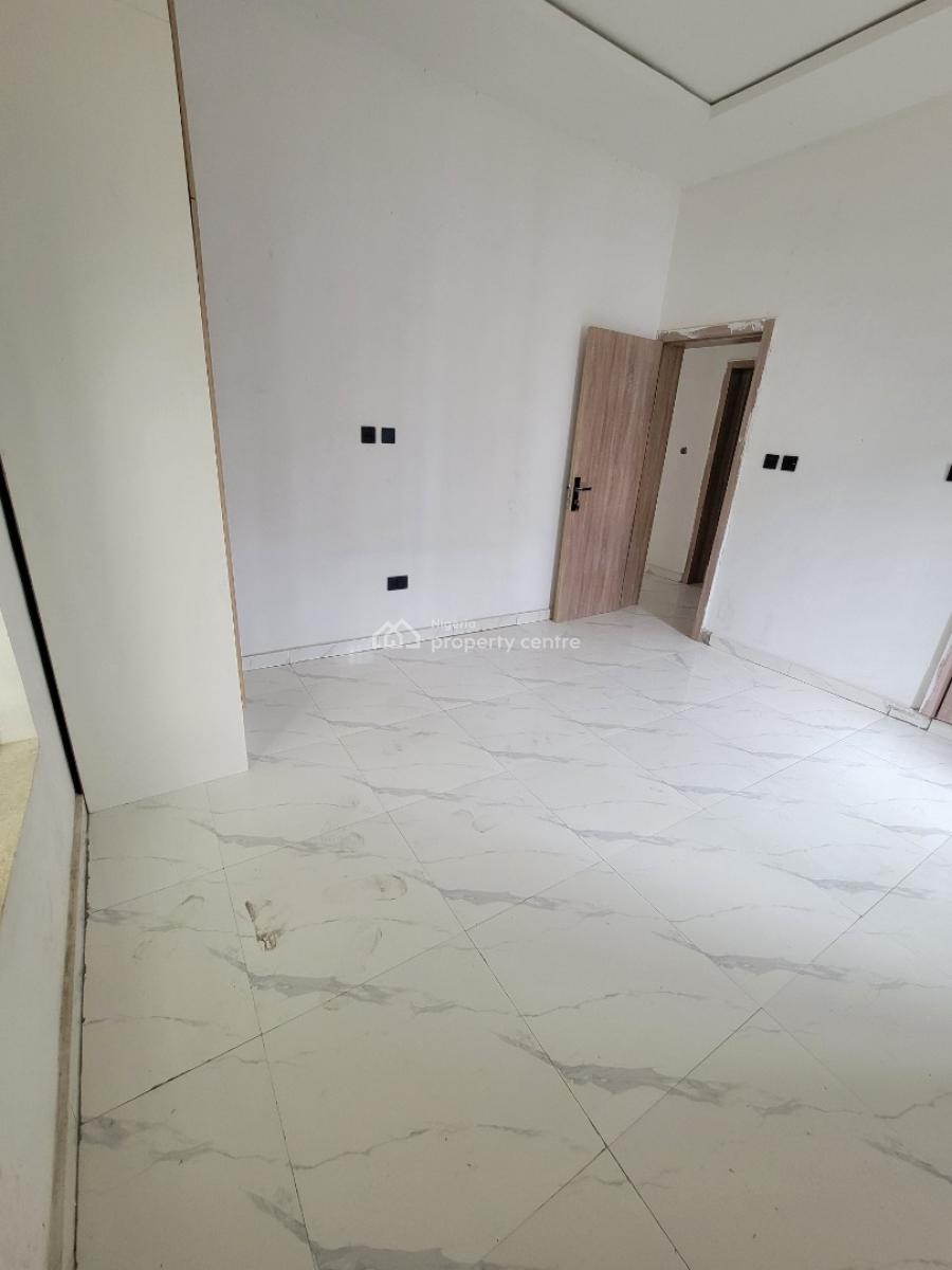 Newly Built and Spacious 2-bedroom Apartment, Mobil Road, Ilaje, Ilaje, Ajah, Lagos, Flat / Apartment for Rent