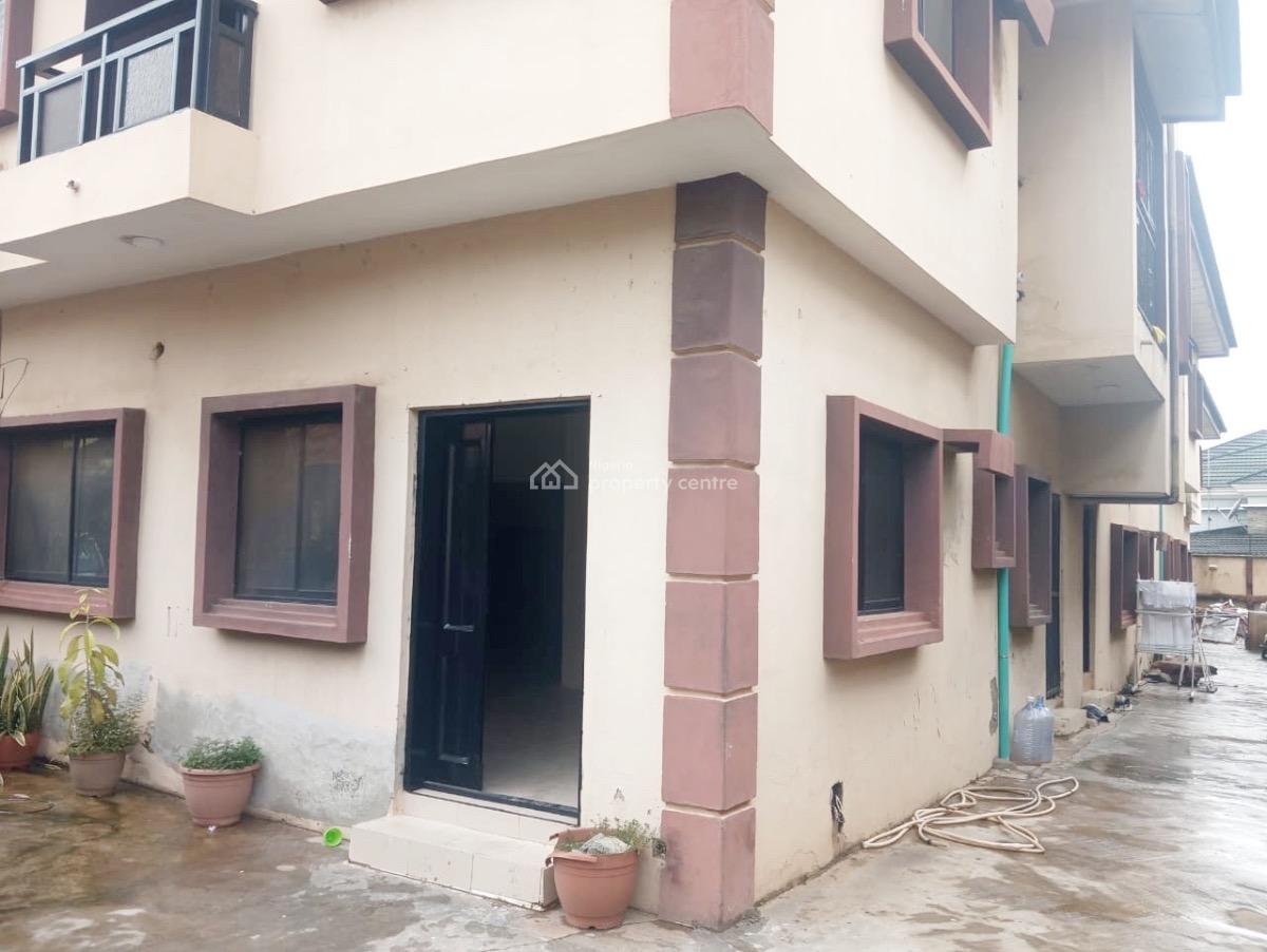 a Well Maintained Spacious 3 Bedroom Flat, Gra Phase 2, Magodo, Lagos, Flat / Apartment for Rent