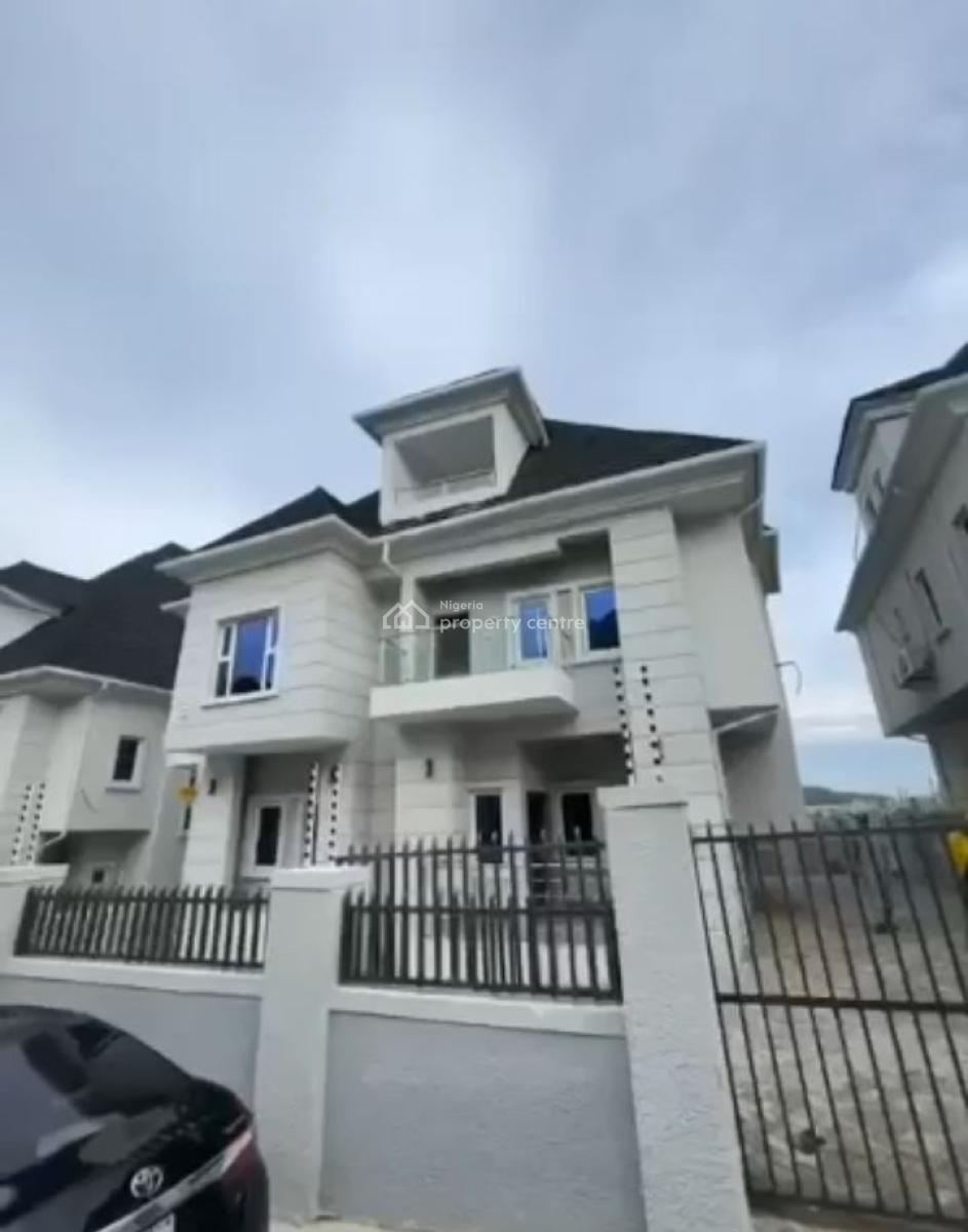 5bedroom Fully Detached Duplex in a Mini Estate in Guzape, After H-medix Before Coza, Guzape District, Abuja, Detached Duplex for Sale