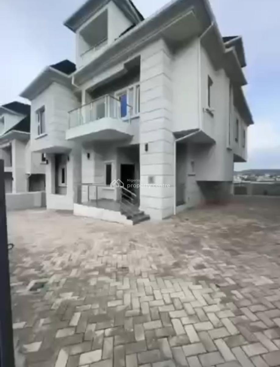 5bedroom Fully Detached Duplex in a Mini Estate in Guzape, After H-medix Before Coza, Guzape District, Abuja, Detached Duplex for Sale